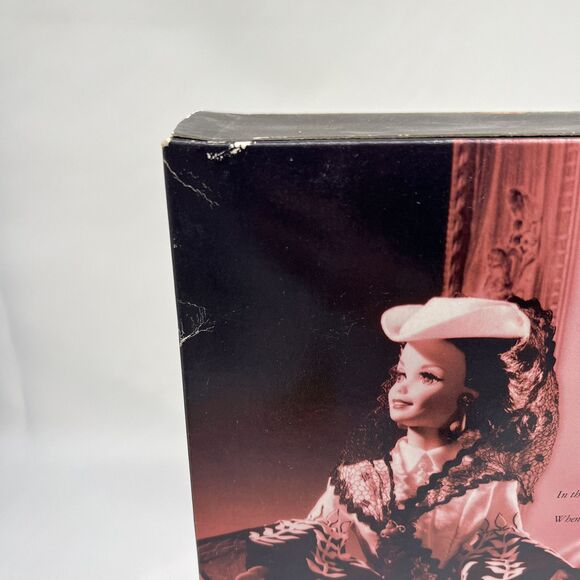 Gone With The Wind Scarlet O' Hara Barbie DOLL White & Black DRESS NRFB - Picture 5 of 7